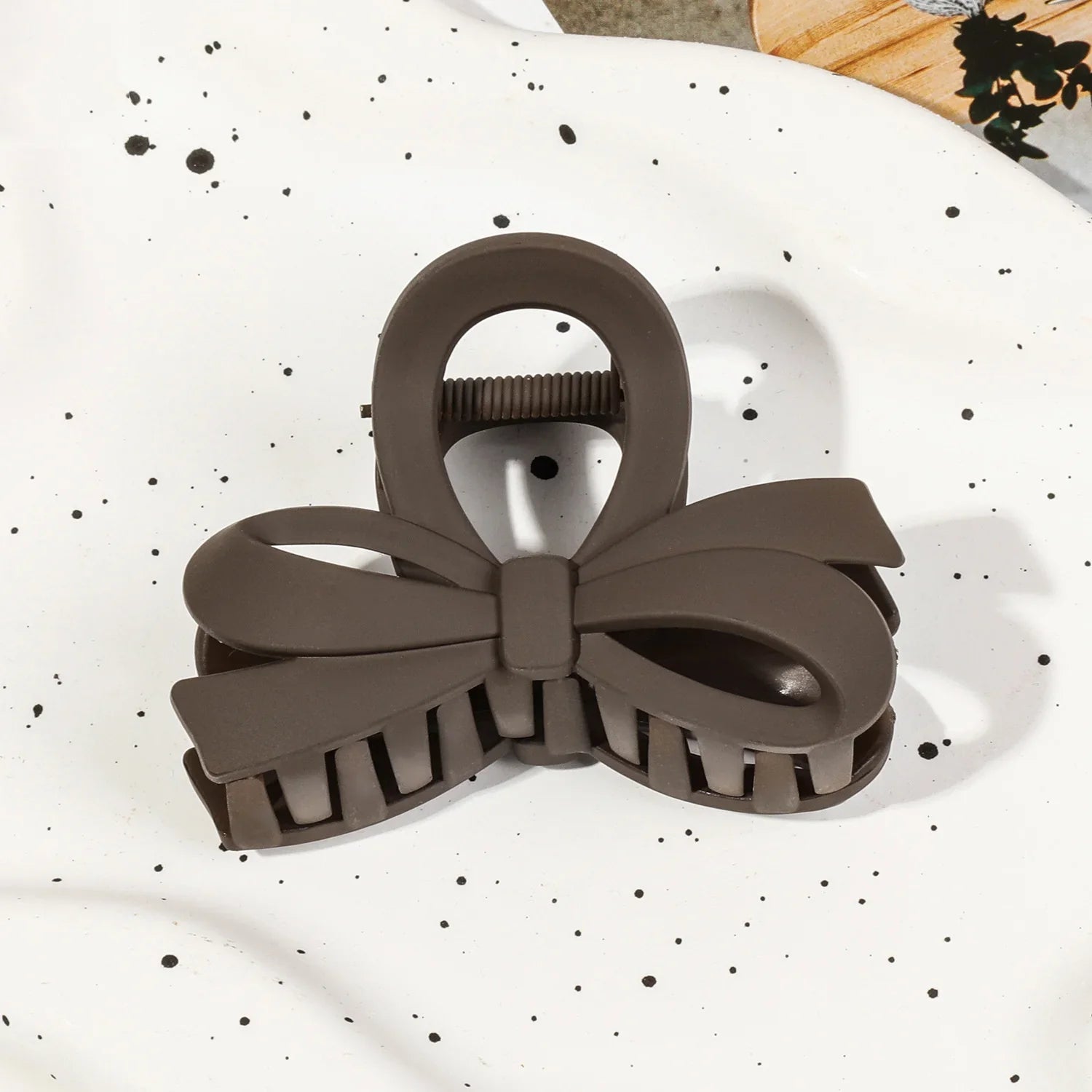 Matte Bow Large Hair Claw Crab Korea Women Solid Acrylic Hair Clips Hairpins Girls Ponytail Hair Accessories Barrettes Headbands